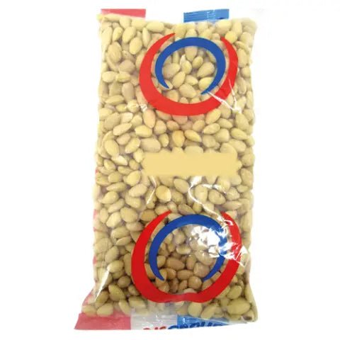 Amandes mondées de qualité supérieure en sachet pour la pâtisserie.